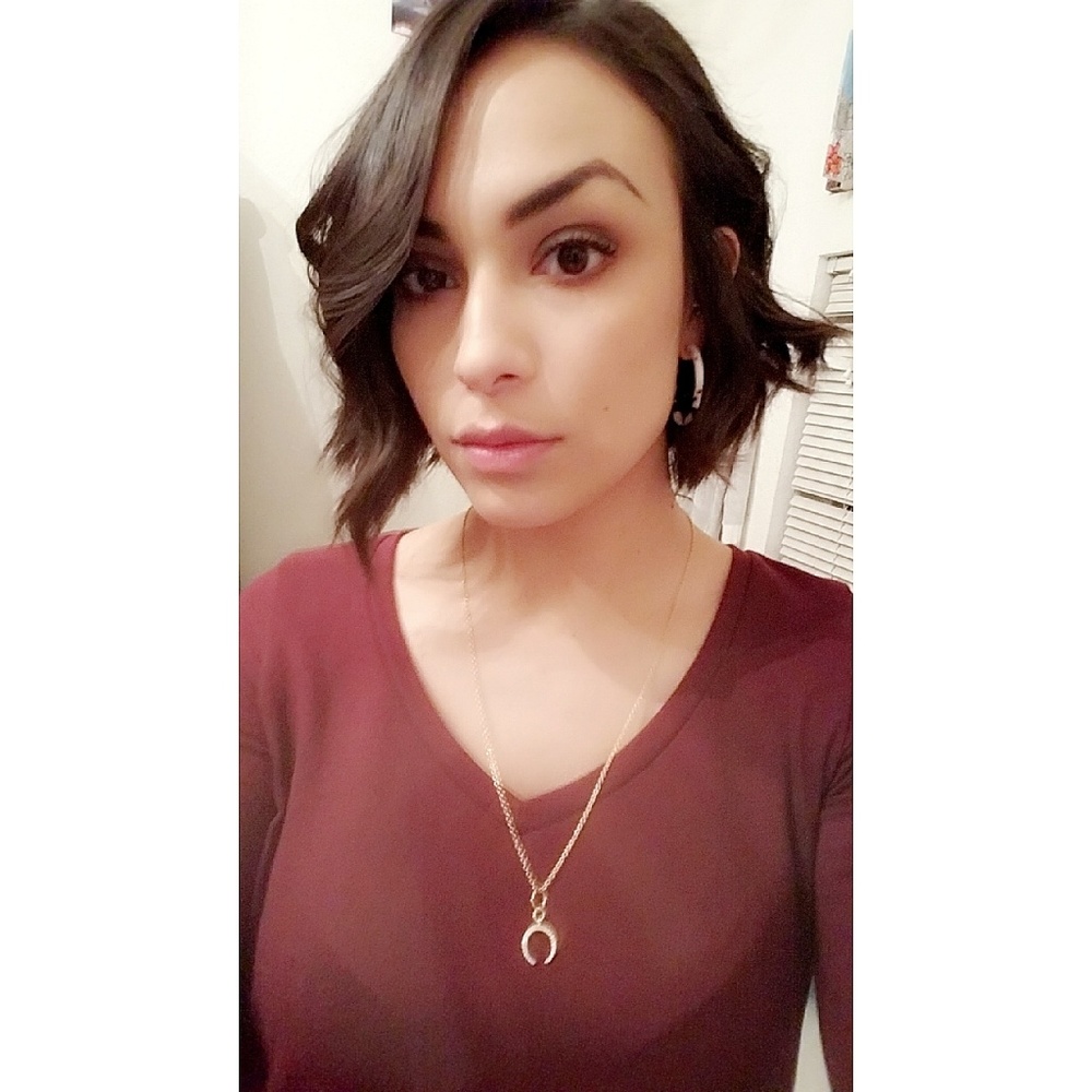 Meet your Posher, Adrianna
